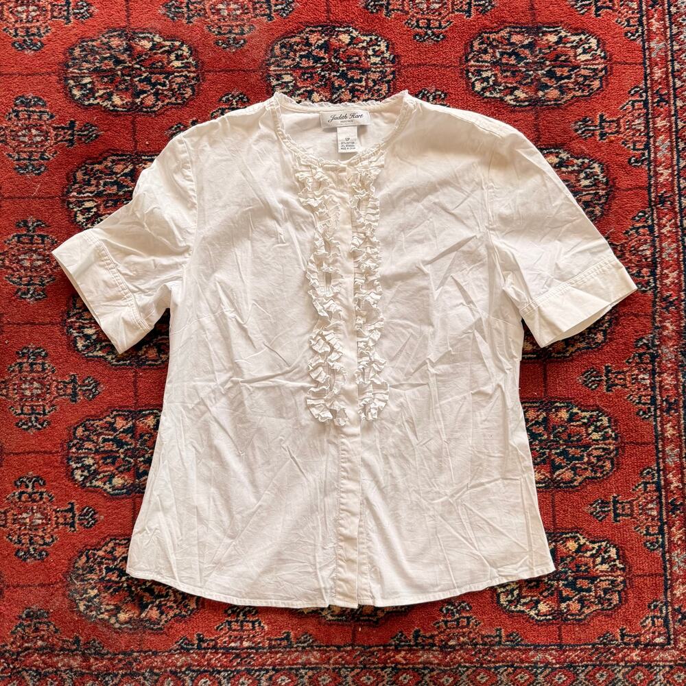 Judith‎ Hart 12P White Ruffled Neckline Button Front Short Sleeved Shirt